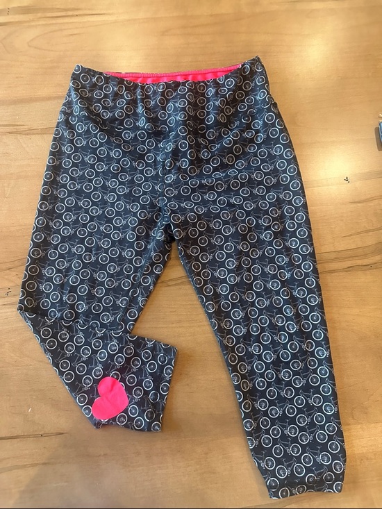 Kali Pants - Kali Black Bicycle-Print Capri Leggings with Pink Waistband and Heart Patch